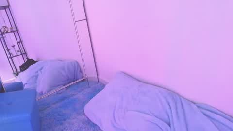 Snapshot of laurem_goddess chatting on July 4, 2026, 1:28 pm Laurem online show from July 4, 2026, 1:28 pm