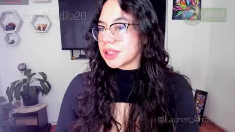  Im Lauren  independent model   online show from October 2, 2025, 11:45 pm