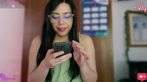 Lauren online show from March 23, 2026, 4:33 pm