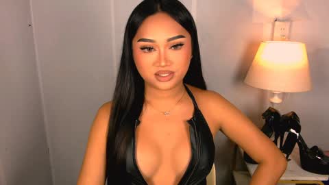Snapshot of laurenfox16 chatting on May 5, 2026, 6:05 pm chloe3 online show from May 5, 2026, 6:05 pm