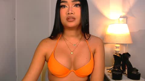 Snapshot of laurenfox16 chatting on June 27, 2026, 6:02 pm chloe3 online show from June 27, 2026, 6:02 pm