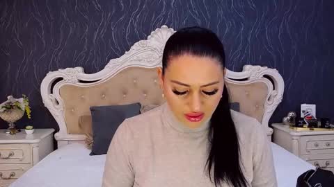 Snapshot of laurenjenssen chatting on October 16, 2025, 11:11 am Laura online show from October 16, 2025, 11:11 am