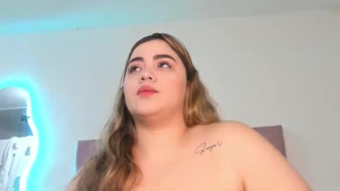 Snapshot of laurenlaine99 chatting on October 17, 2025, 12:08 pm laurenlaine online show from October 17, 2025, 12:08 pm