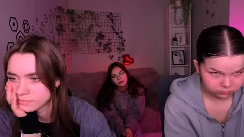 Laure online show from February 23, 2026, 10:45 am