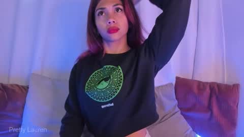 Snapshot of laurenn__1 chatting on November 5, 2025, 3:01 pm Lauren online show from November 5, 2025, 3:01 pm