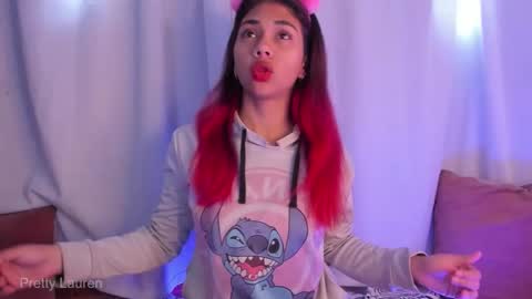 Snapshot of laurenn__1 chatting on November 19, 2025, 3:34 pm Lauren online show from November 19, 2025, 3:34 pm