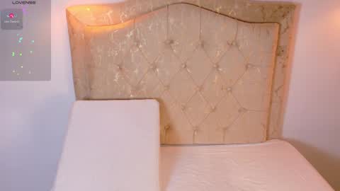 laurenn_smitth online show from April 6, 2026, 12:50 pm