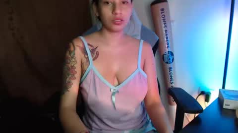 Snapshot of laurenphillipsx chatting on December 16, 2024, 2:38 pm Lauren online show from December 16, 2024, 2:38 pm