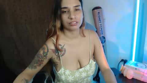 Snapshot of laurenphillipsx chatting on January 15, 2025, 6:19 pm Lauren online show from January 15, 2025, 6:19 pm