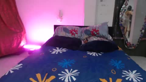 Snapshot of laurenphillipsx chatting on October 3, 2025, 8:50 pm Lauren online show from October 3, 2025, 8:50 pm