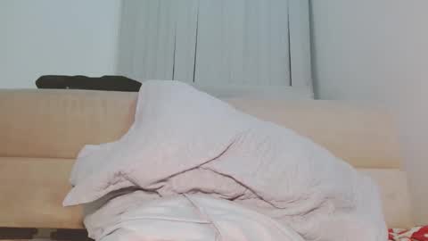 Snapshot of laurensmith122 chatting on March 15, 2026, 9:37 am LAUREN SMITH online show from March 15, 2026, 9:37 am