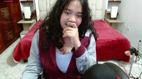 laurent online show from March 1, 2025, 9:07 am