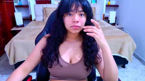 laurent online show from October 8, 2025, 3:04 am