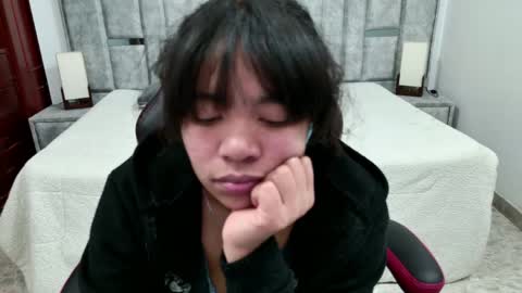 laurent online show from March 27, 2026, 3:23 am