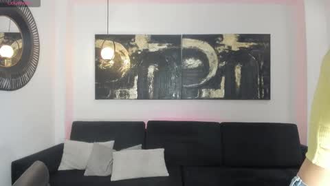 Lau  online show from February 10, 2026, 3:21 am