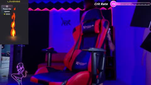 Snapshot of lauri_greeneyes1 chatting on December 13, 2025, 8:36 pm ANA LAURA online show from December 13, 2025, 8:36 pm