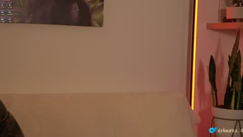 Snapshot of laurita_4 chatting on June 2, 2026, 1:24 pm laurita_4 online show from June 2, 2026, 1:24 pm