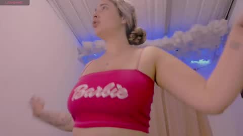 Lauu G online show from March 3, 2025, 3:30 am