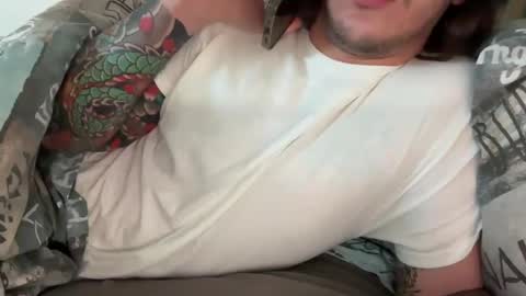 lavabruce00 online show from January 14, 2025, 9:02 am