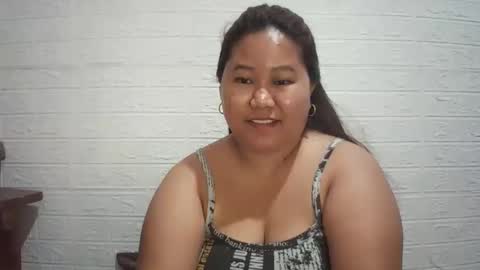 lavalyn214 online show from April 29, 2026, 4:11 pm