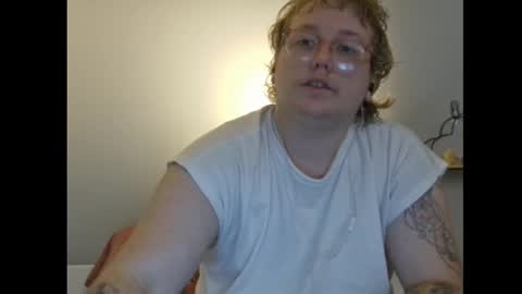 Lavender Lyonne online show from September 11, 2025, 6:08 pm