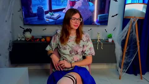 Snapshot of laveniadevoss chatting on November 25, 2025, 6:24 am Gloria online show from November 25, 2025, 6:24 am