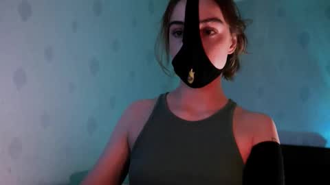 Snapshot of lavinda_lin chatting on September 21, 2025, 1:13 pm Lavinda online show from September 21, 2025, 1:13 pm