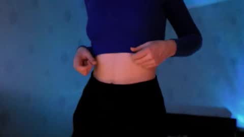 Snapshot of lavinda_lin chatting on November 1, 2025, 8:27 am Lavinda online show from November 1, 2025, 8:27 am