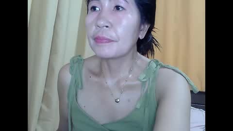 Snapshot of lavine1983 chatting on October 13, 2025, 2:22 am lavine1983 online show from October 13, 2025, 2:22 am