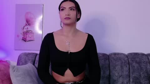 Snapshot of layadoll chatting on May 30, 2026, 3:25 am laya online show from May 30, 2026, 3:25 am