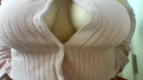 layannalea online show from March 5, 2025, 12:49 am