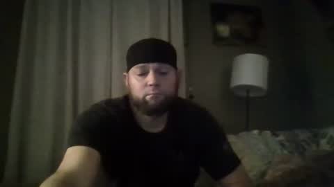 Snapshot of layinlow42 chatting on January 2, 2025, 3:37 am layinlow42 online show from January 2, 2025, 3:37 am