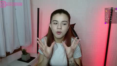 Snapshot of layla_castilloo chatting on January 24, 2025, 5:32 pm Layla online show from January 24, 2025, 5:32 pm