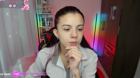 Snapshot of layla_castilloo chatting on September 15, 2025, 2:28 pm Layla online show from September 15, 2025, 2:28 pm