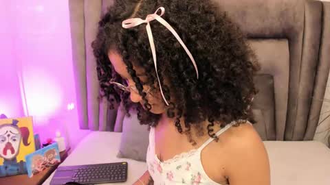 layla_clarke online show from September 16, 2025, 4:57 am