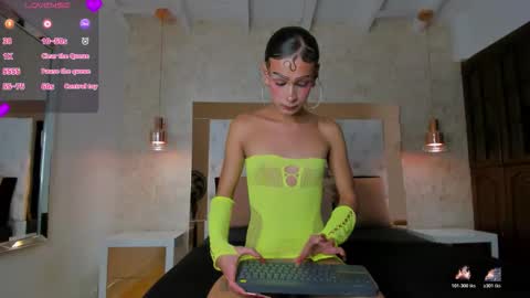 Layla Mackenzie  online show from February 18, 2026, 5:58 am