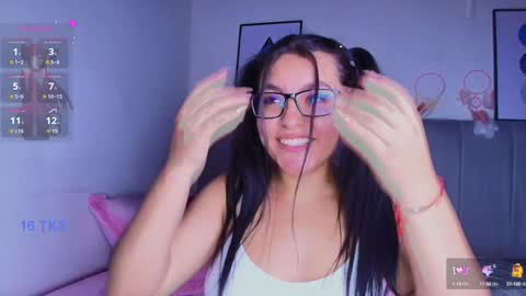 Layla online show from January 13, 2025, 1:17 pm