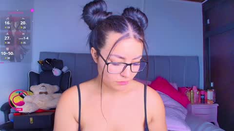 Layla online show from January 20, 2025, 5:27 pm