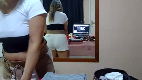 Snapshot of laylabrasil chatting on January 31, 2025, 11:24 pm kelly online show from January 31, 2025, 11:24 pm