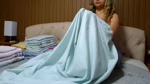 Snapshot of laylabrasil chatting on September 20, 2025, 1:39 am kelly online show from September 20, 2025, 1:39 am