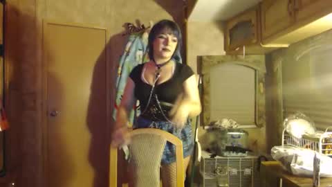 laylajewel online show from March 26, 2026, 2:39 am