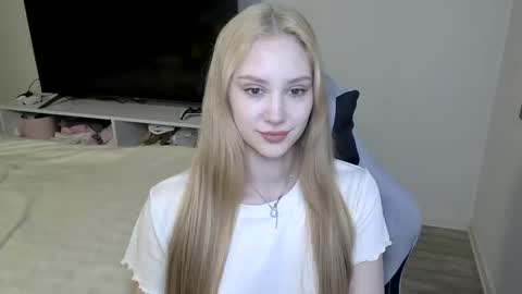 LaylaPretty001 online show from March 23, 2026, 5:22 am