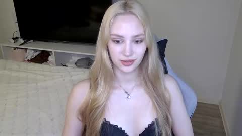 LaylaPretty001 online show from May 21, 2026, 4:19 am