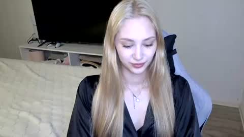 LaylaPretty001 online show from June 25, 2026, 4:45 am