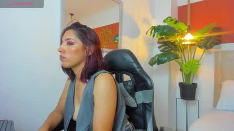 L A Y L A online show from April 16, 2026, 12:06 pm