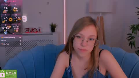 Snapshot of layriantavee chatting on January 5, 2025, 1:04 pm layriantavee online show from January 5, 2025, 1:04 pm