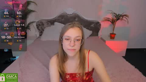 Snapshot of layriantavee chatting on January 7, 2025, 1:35 pm layriantavee online show from January 7, 2025, 1:35 pm