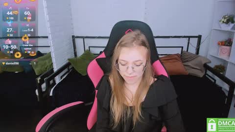 Snapshot of layriantavee chatting on January 21, 2025, 9:57 am layriantavee online show from January 21, 2025, 9:57 am