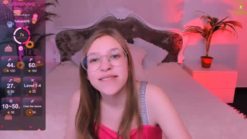 Snapshot of layriantavee chatting on January 22, 2025, 10:18 am layriantavee online show from January 22, 2025, 10:18 am