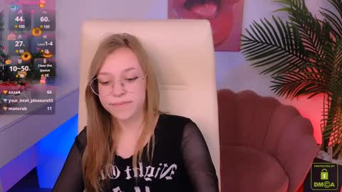 Snapshot of layriantavee chatting on January 28, 2025, 1:27 pm layriantavee online show from January 28, 2025, 1:27 pm